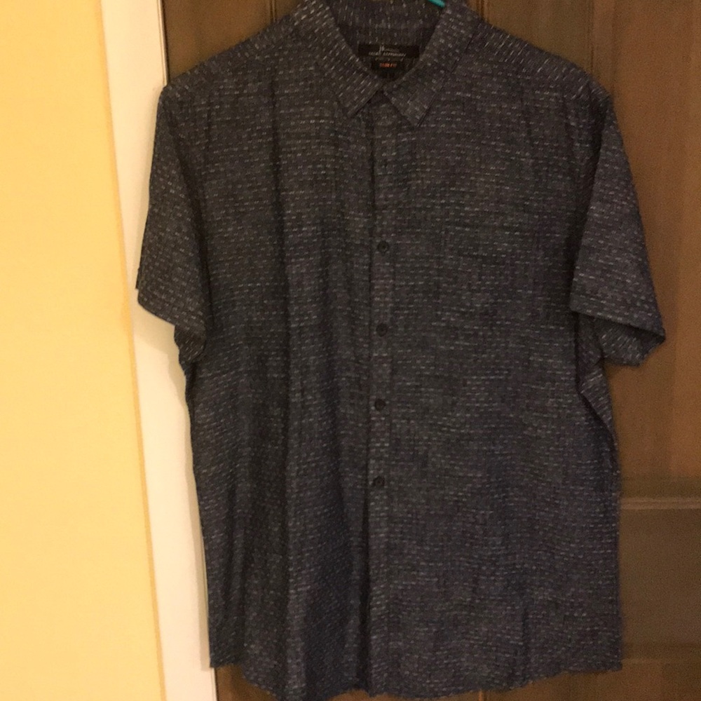 Hey Mark Anthony casual button down shirt